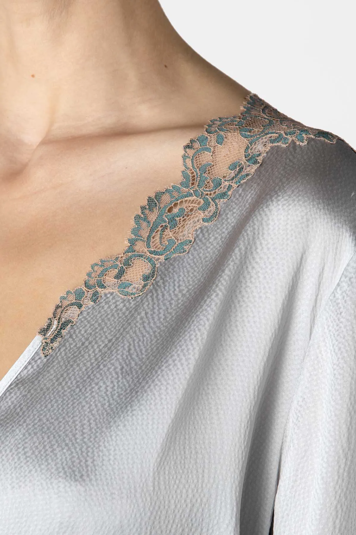 Adelaide Short Silk Robe