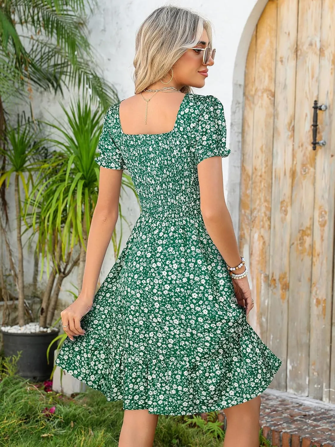 Lyrur Women's Short Sleeve Summer Dresses 2025 Spring Casual Square Neck Easter Dress A-Line Tiered Sundress with Pockets
