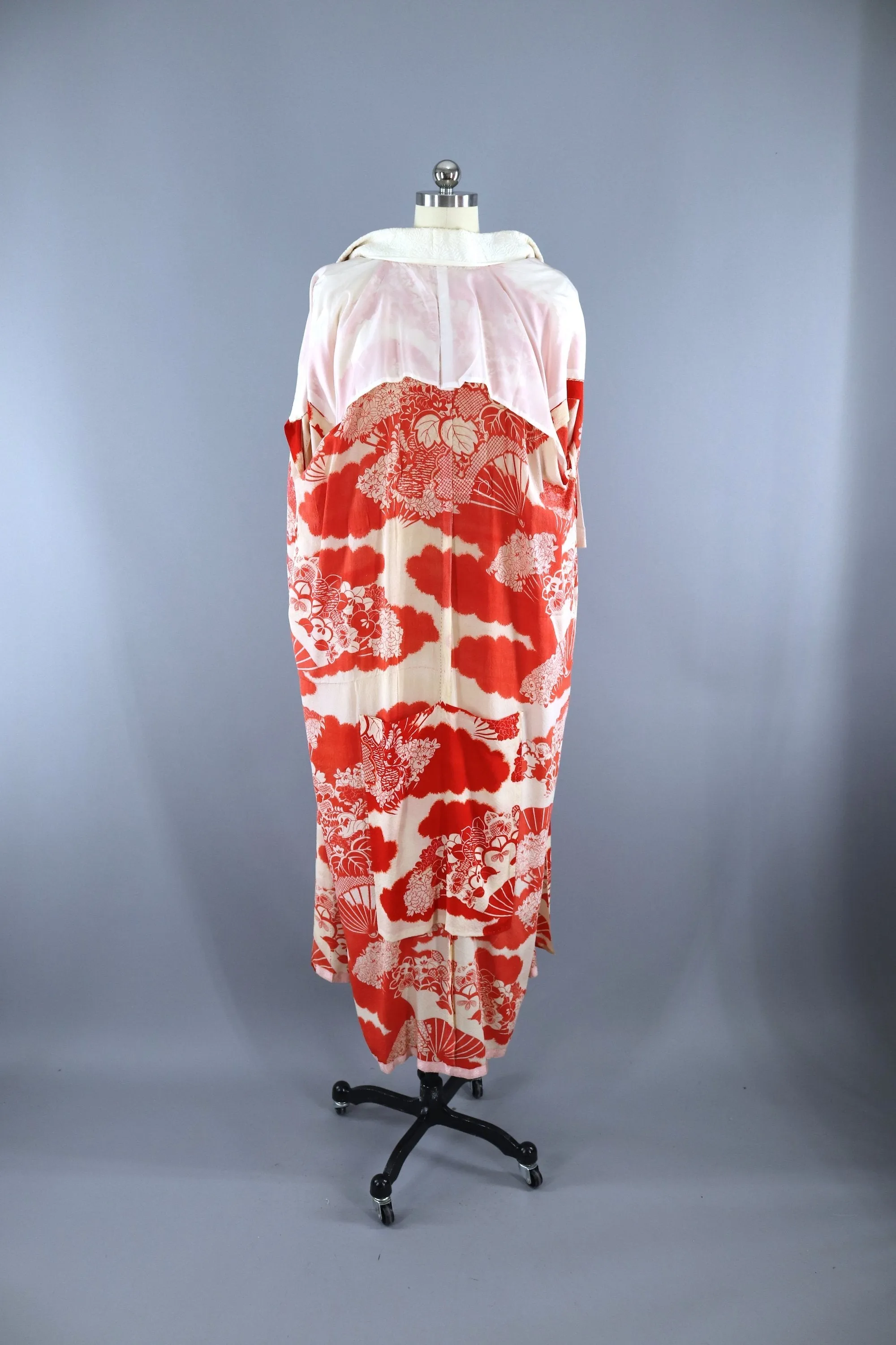 Vintage 1930s Silk Kimono Robe / Red Ivory Floral