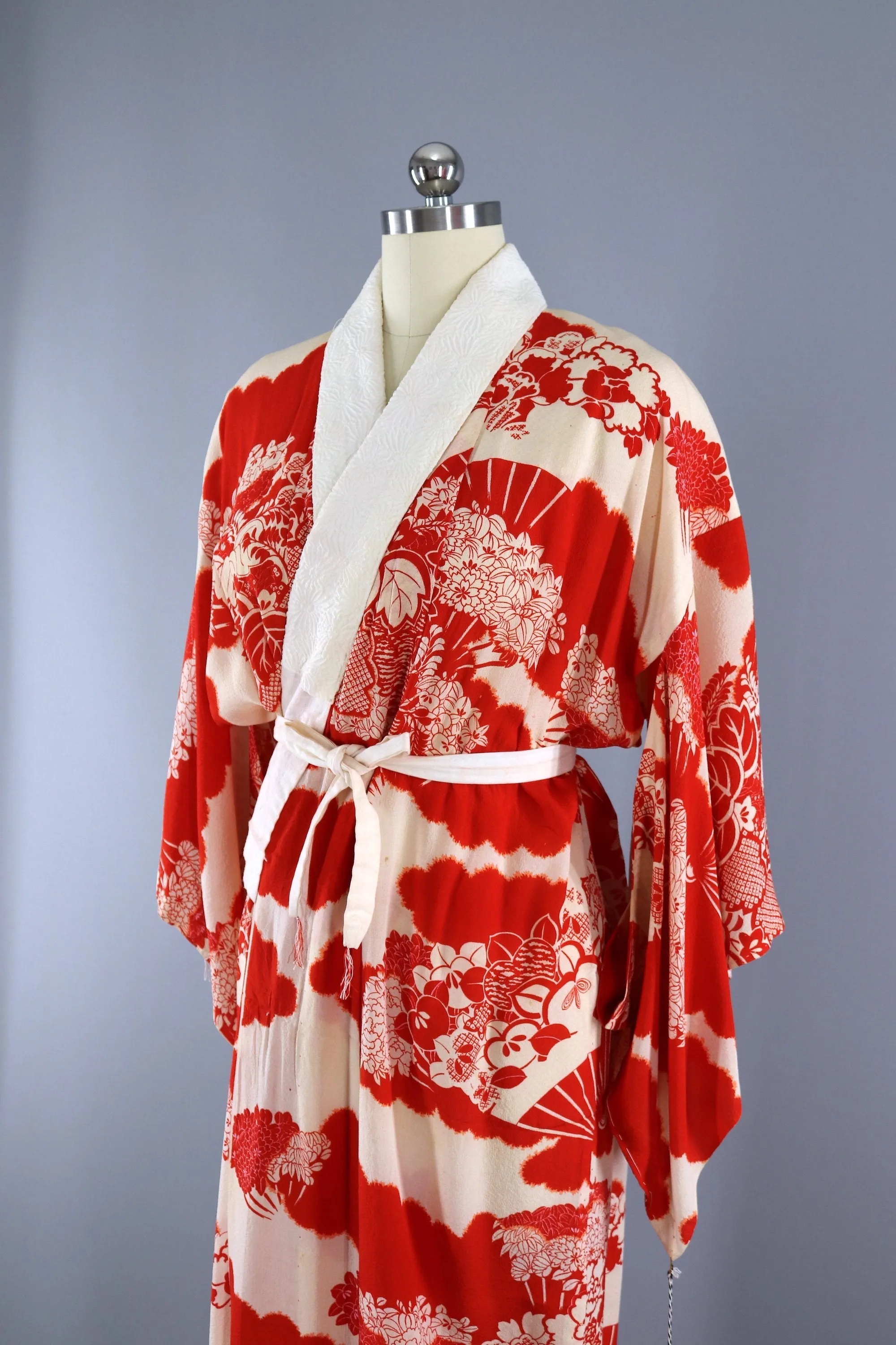 Vintage 1930s Silk Kimono Robe / Red Ivory Floral